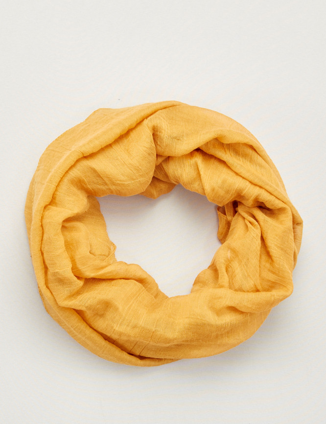 Laid Goods Front View