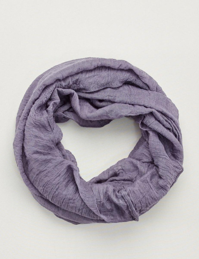 Laid Goods Front View