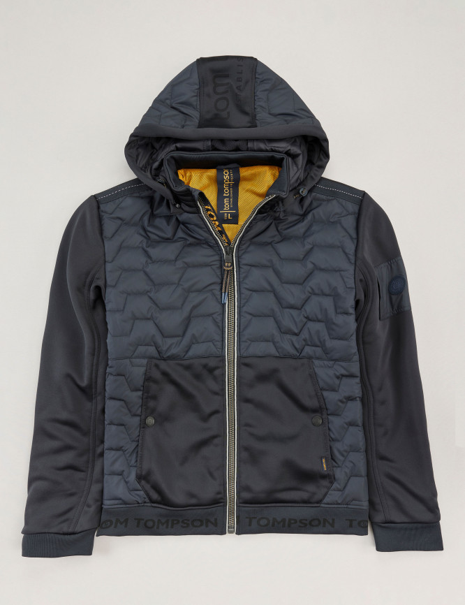 Laid Goods Front View