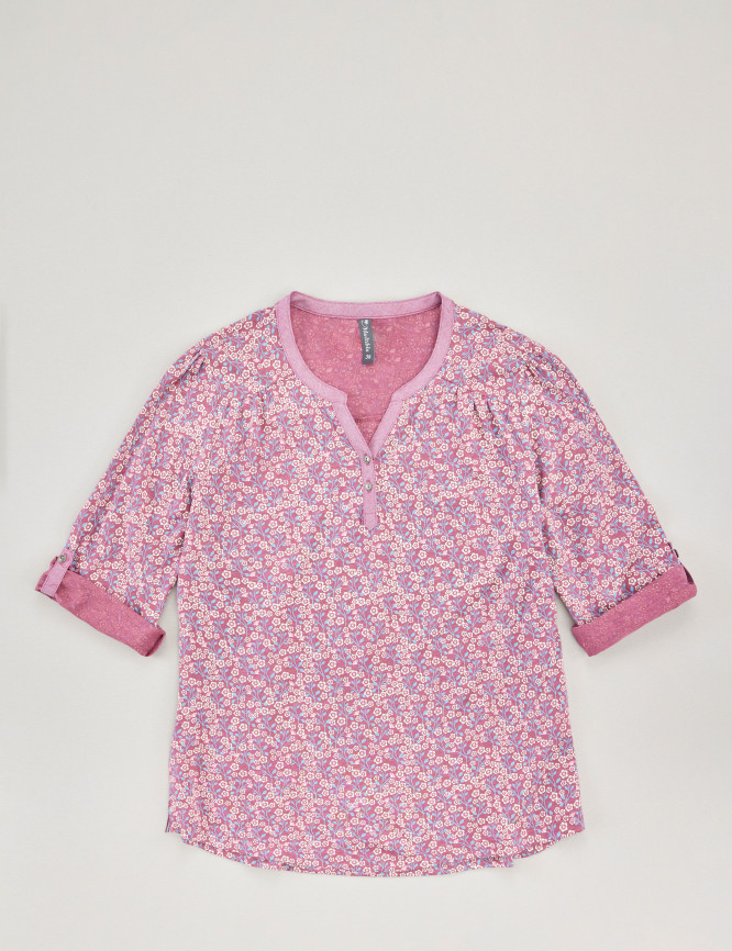 Laid Goods Front View