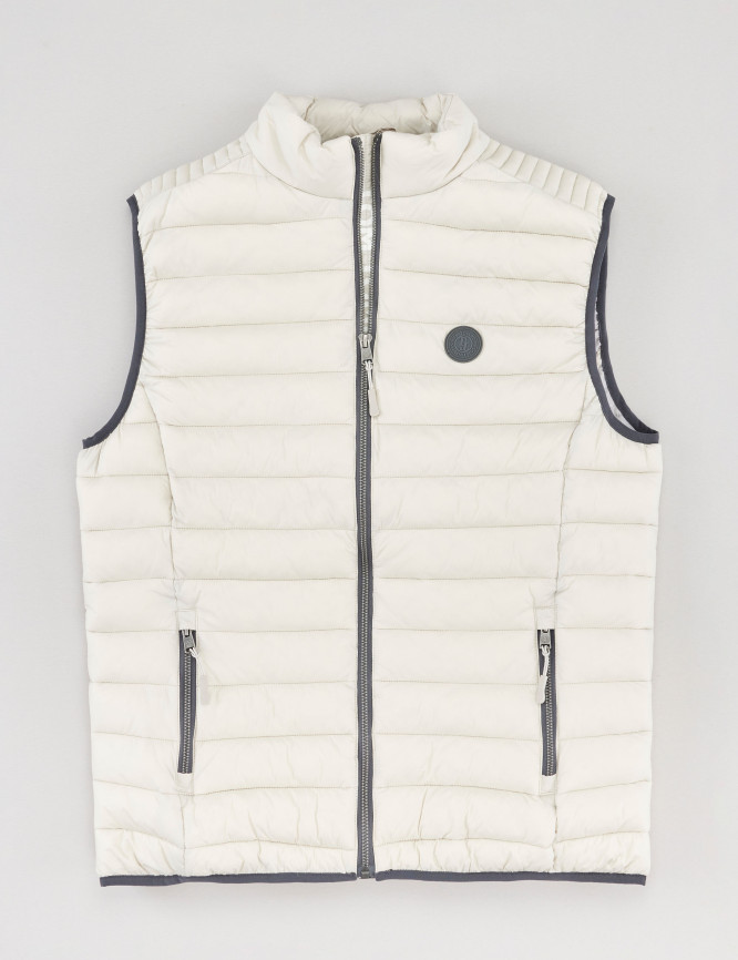 Laid Goods Front View