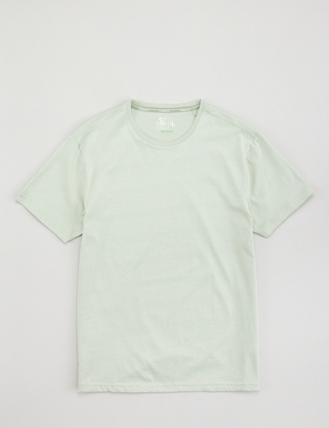 Laid Goods Front View