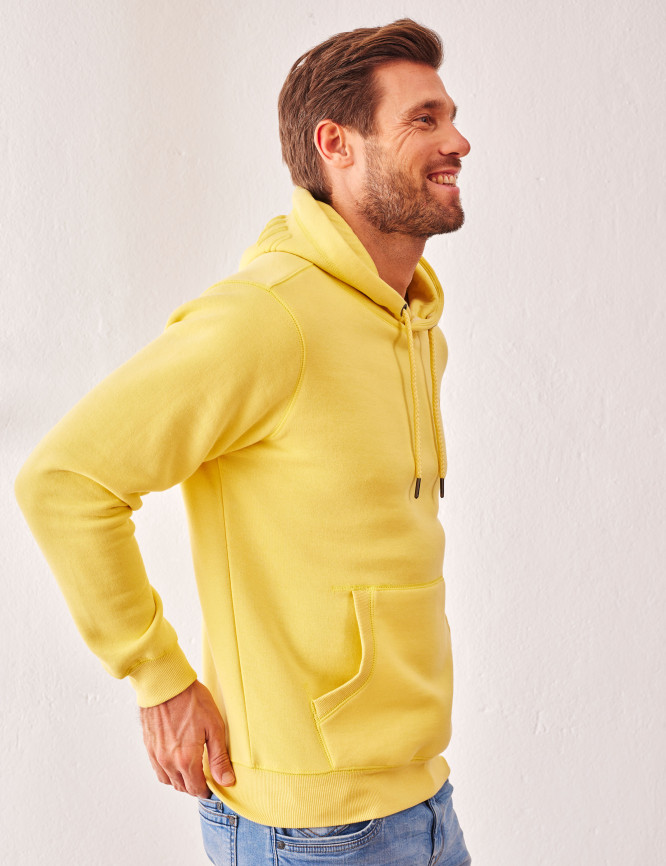 Laid Goods Front View