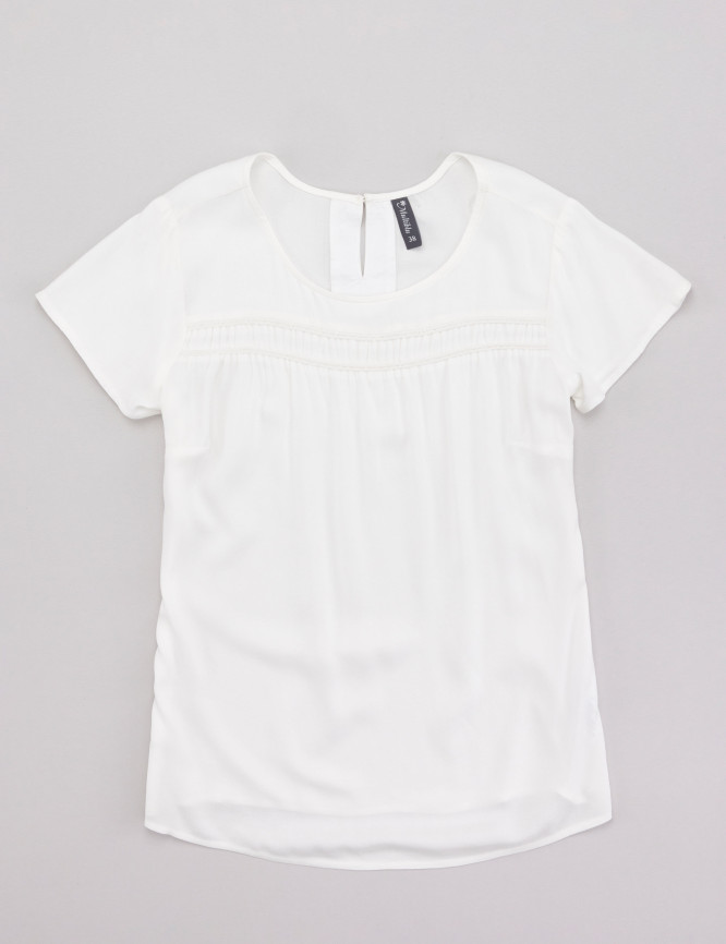 Laid Goods Front View