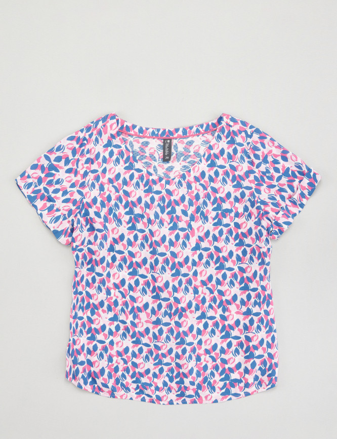 Laid Goods Front View