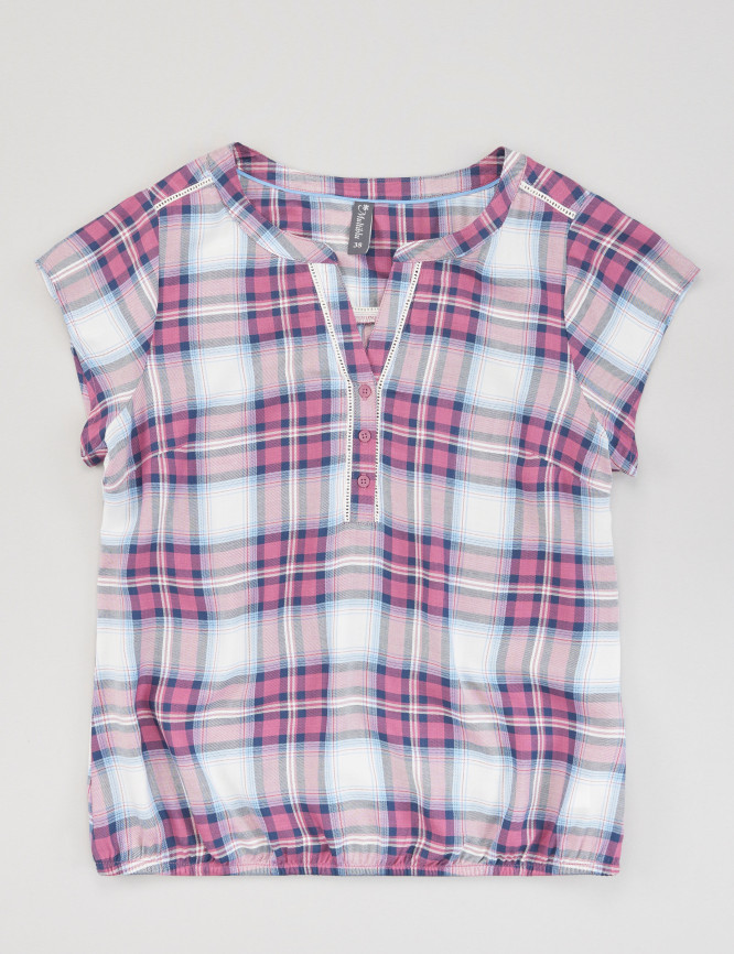 Laid Goods Front View