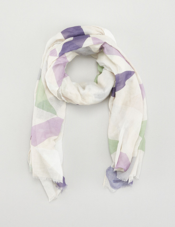 Laid Goods Front View