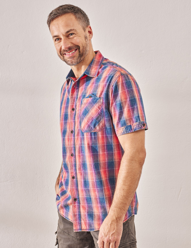 Laid Goods Front View