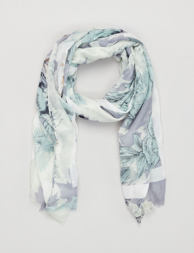 Laid Goods Front View