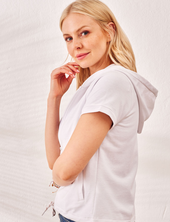 Laid Goods Front View