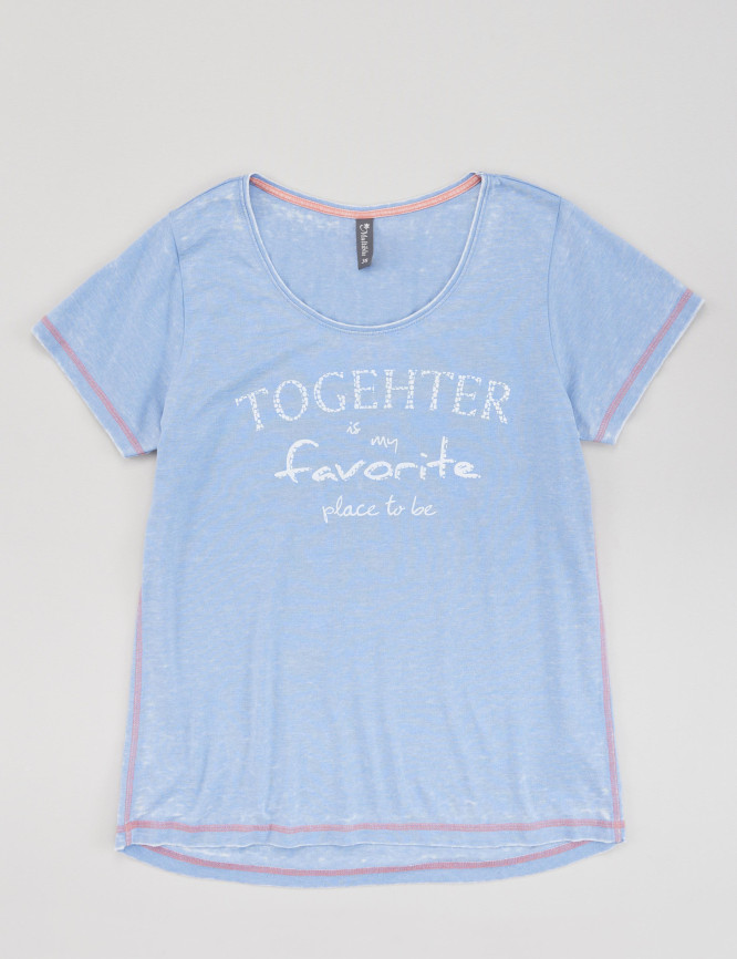 Laid Goods Front View