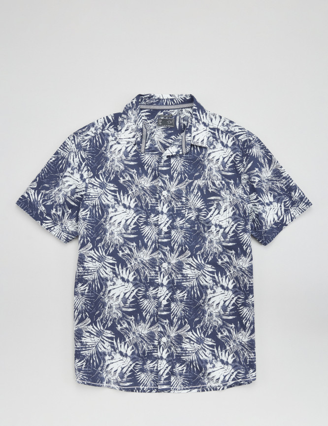 Laid Goods Front View