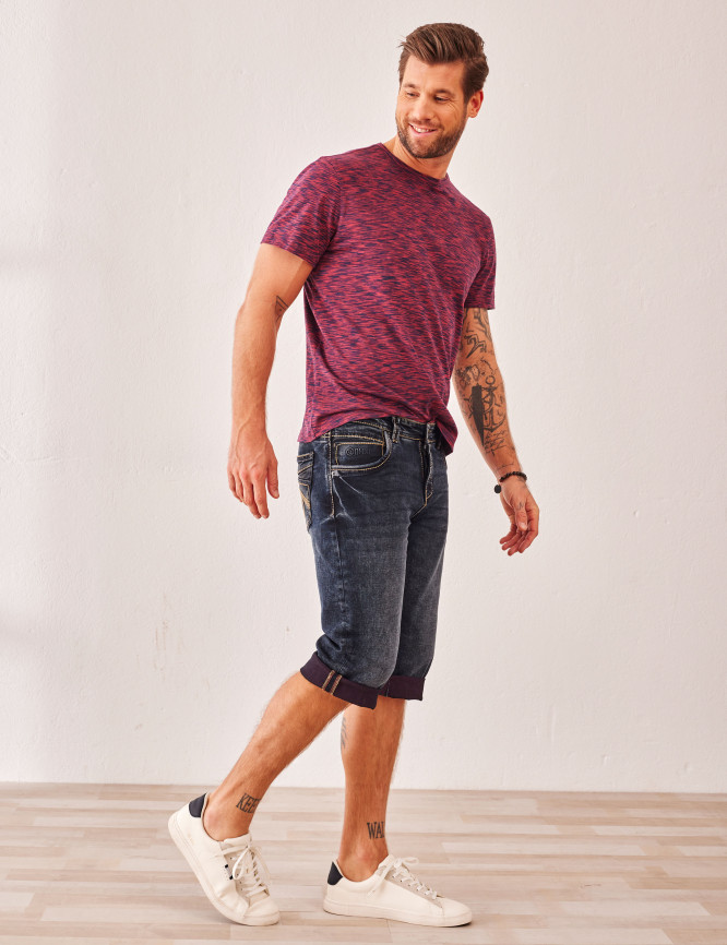 Laid Goods Front View