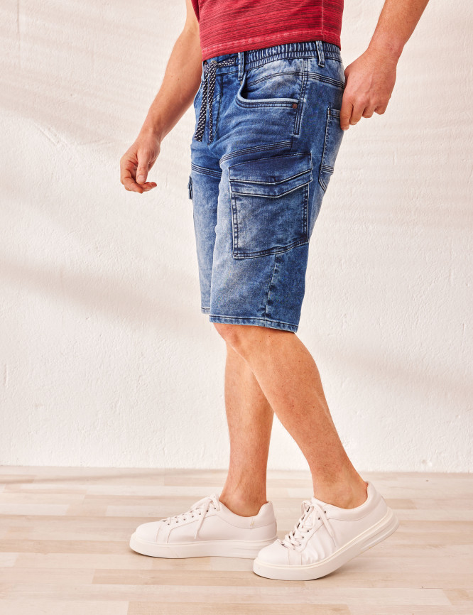 Laid Goods Front View