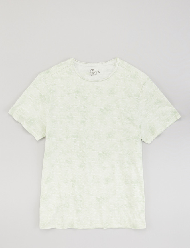 Laid Goods Front View