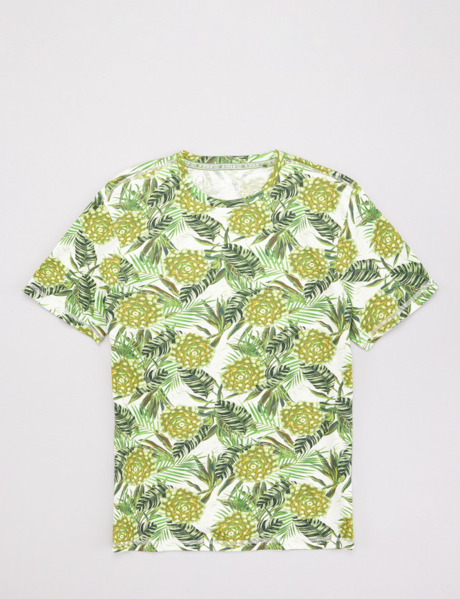 Laid Goods Front View