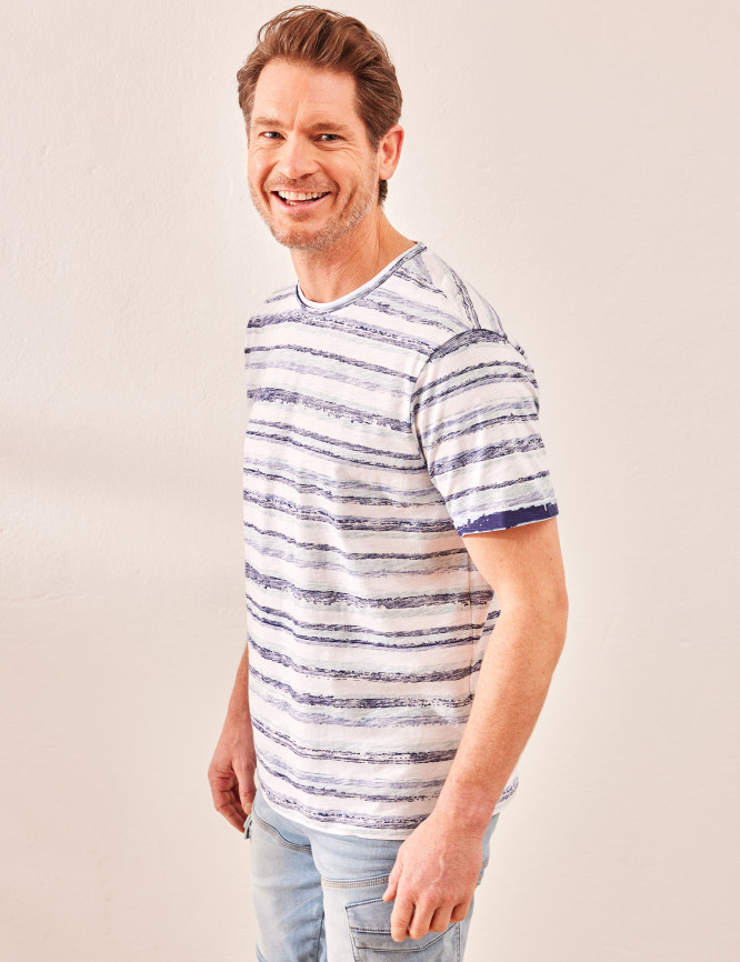 Laid Goods Front View