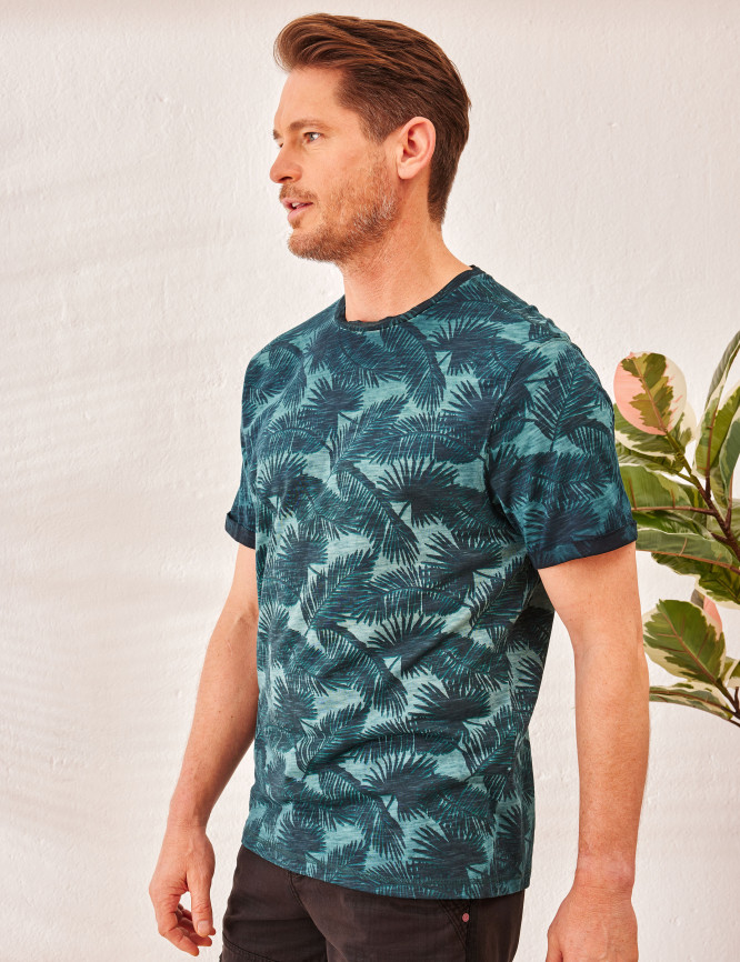 Laid Goods Front View