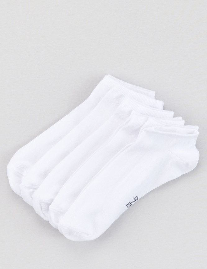 Laid Goods Front View