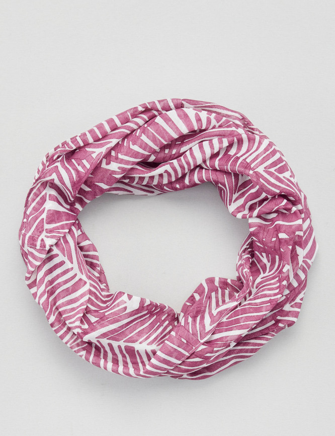 Laid Goods Front View