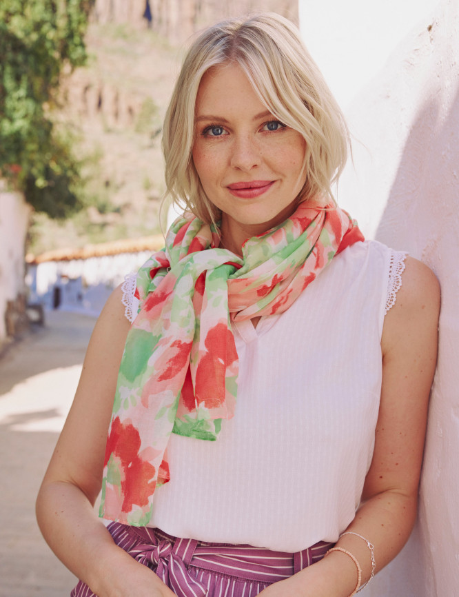 Laid Goods Front View