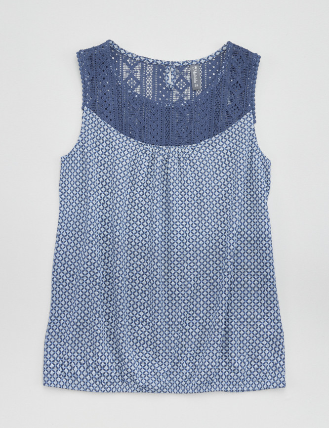 Laid Goods Front View