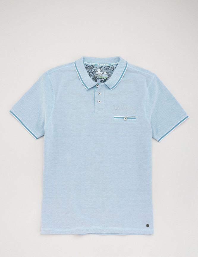 Laid Goods Front View