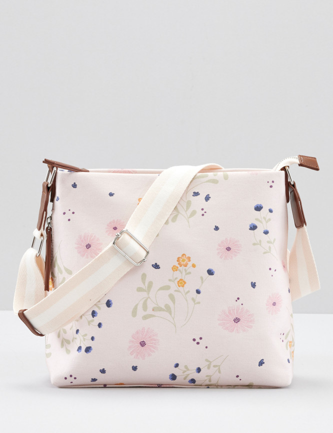 Laid Goods Front View