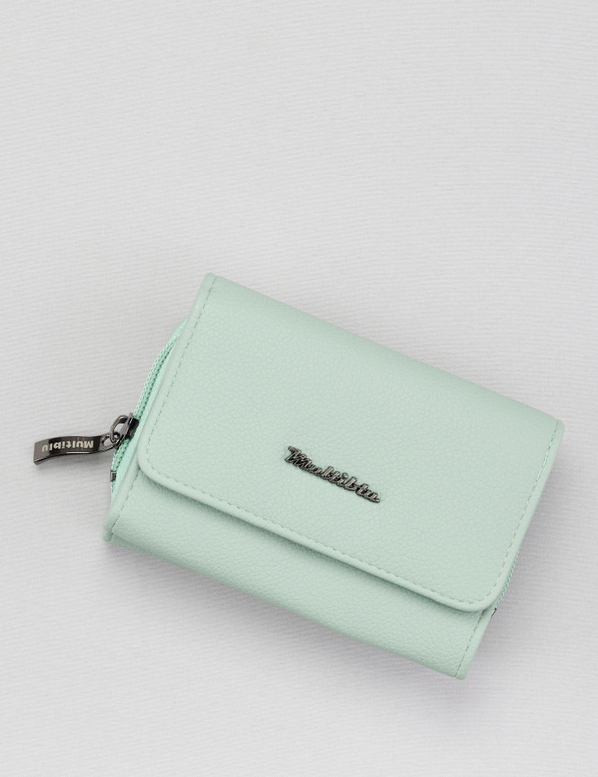 Laid Goods Front View