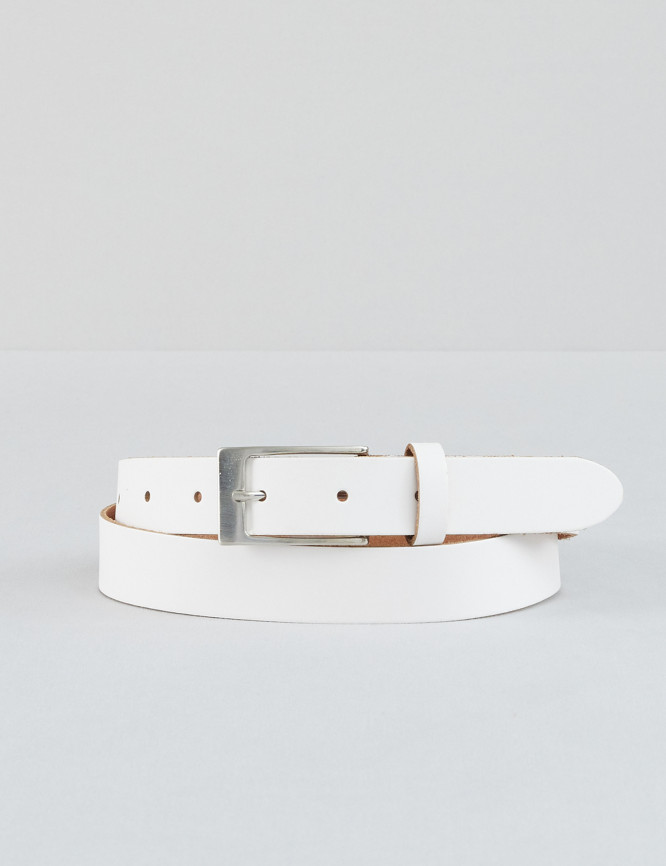 Laid Goods Front View