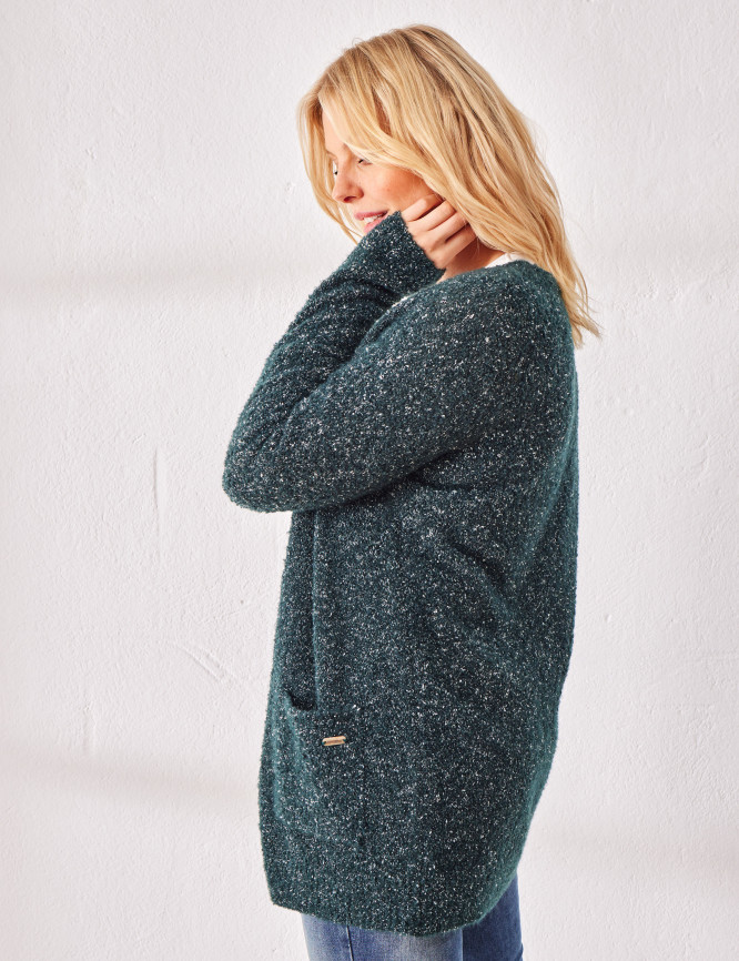 Laid Goods Front View