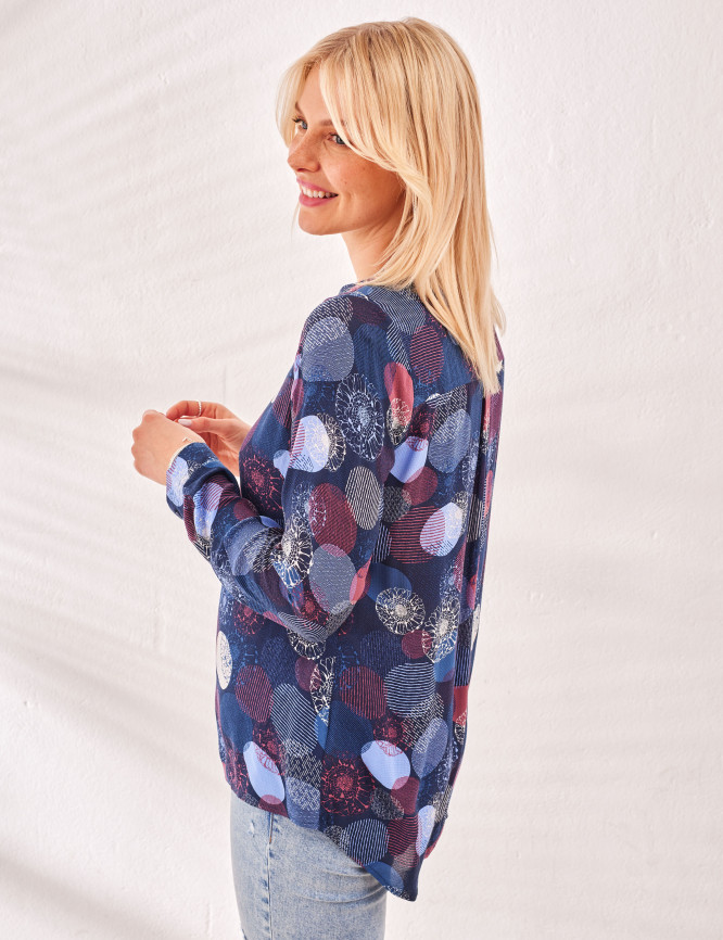 Laid Goods Front View