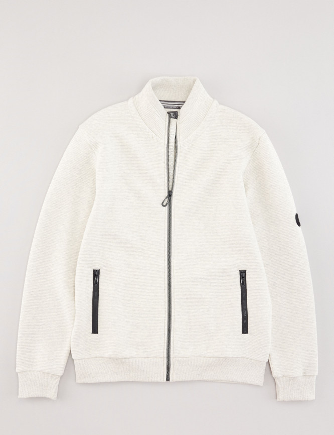 Laid Goods Front View