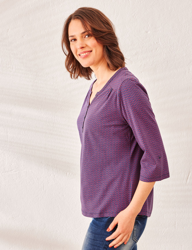 Laid Goods Front View