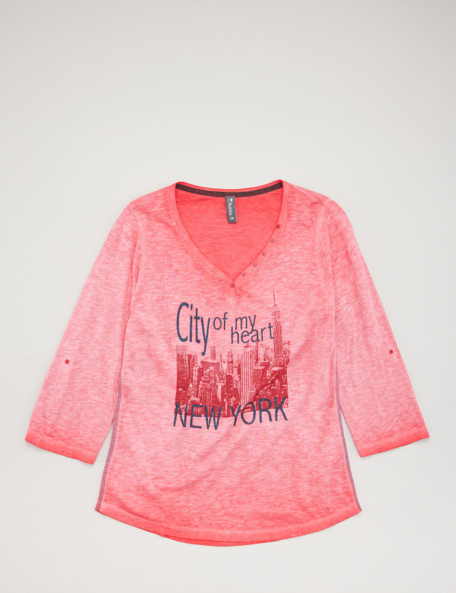 Laid Goods Front View