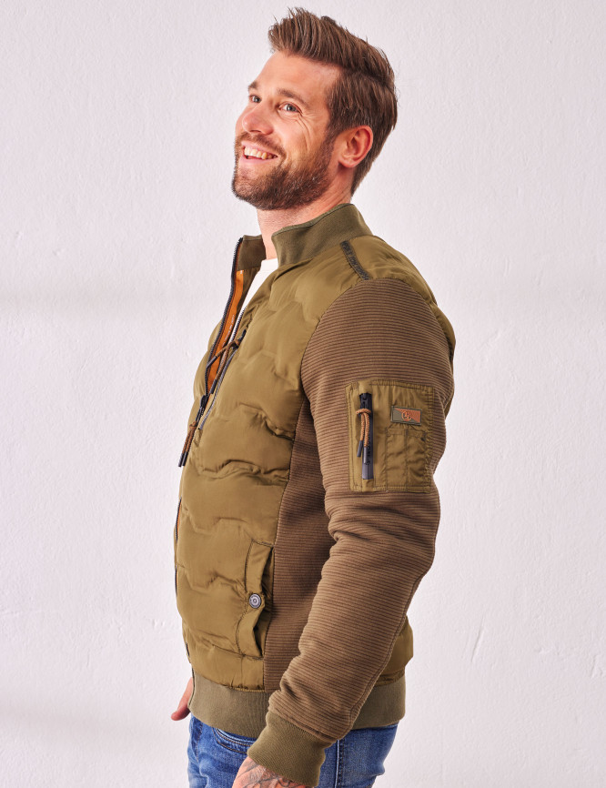 Laid Goods Front View