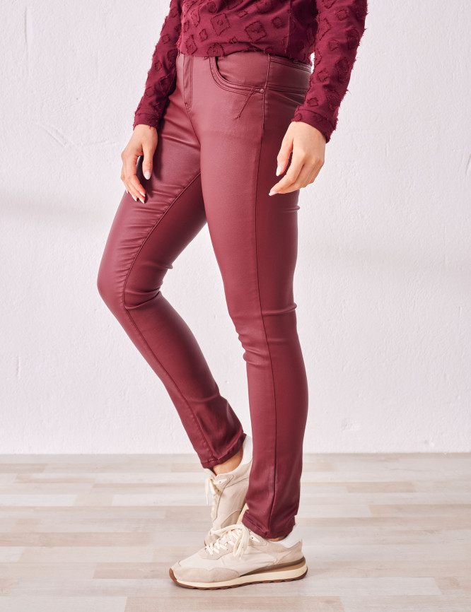 Laid Goods Front View