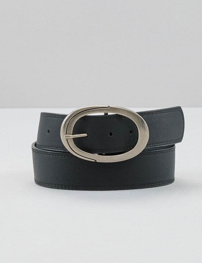 Laid Goods Front View