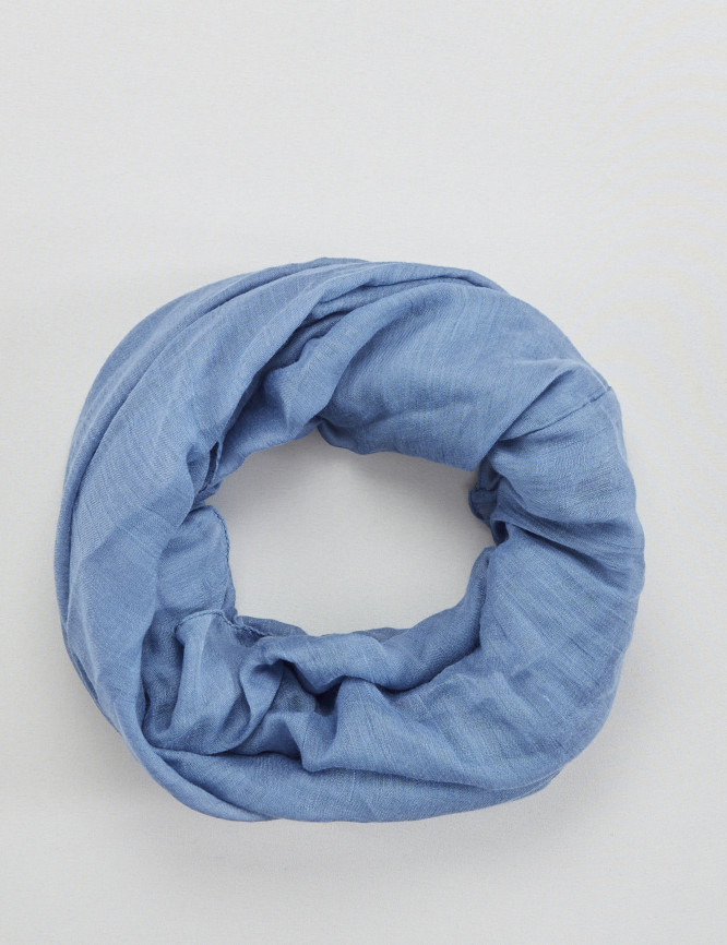 Laid Goods Front View