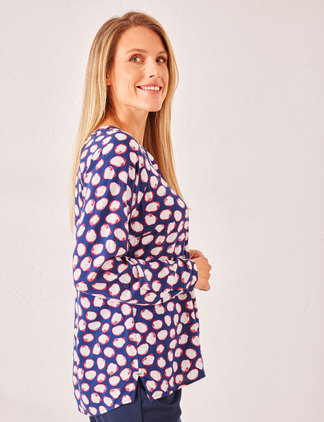 Laid Goods Front View