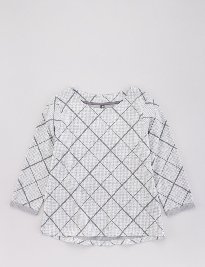 Laid Goods Front View