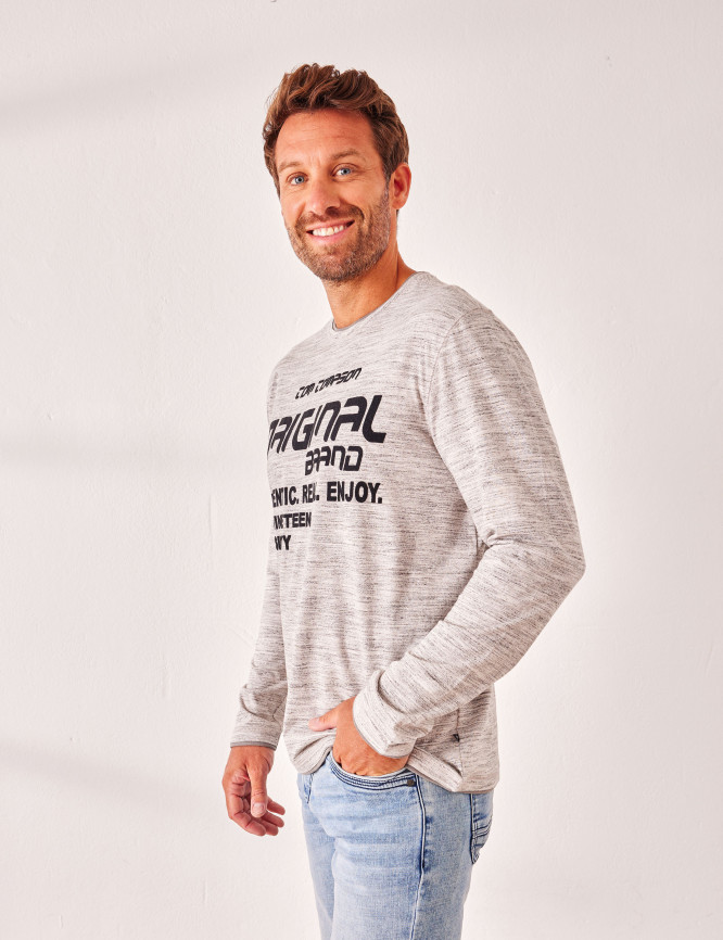 Laid Goods Front View