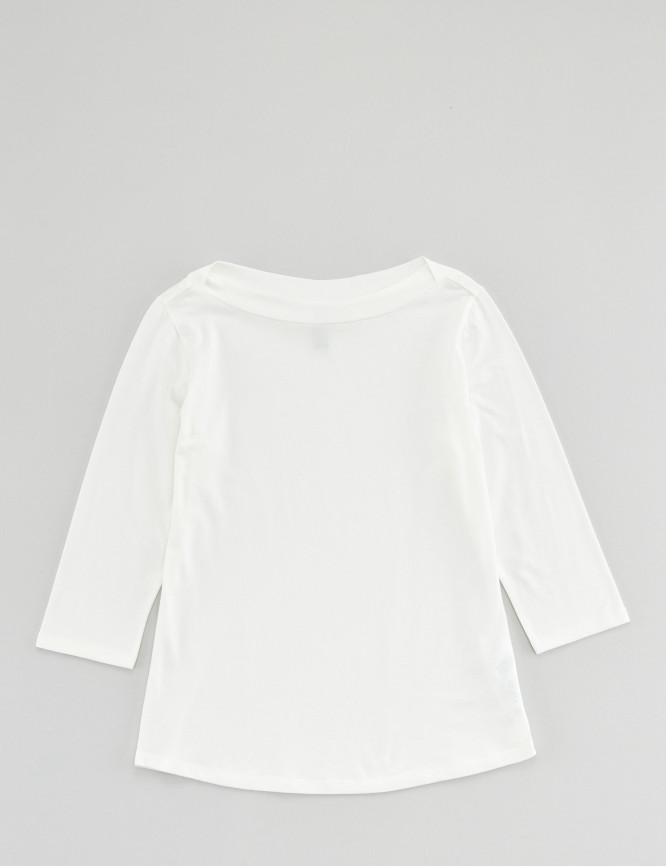 Laid Goods Front View