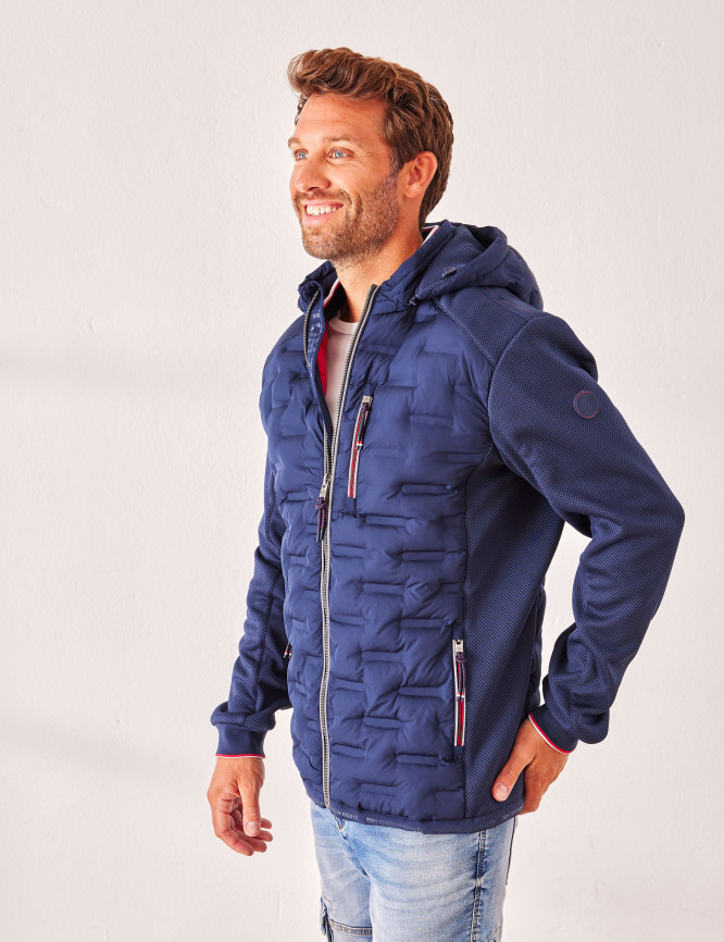 Laid Goods Front View