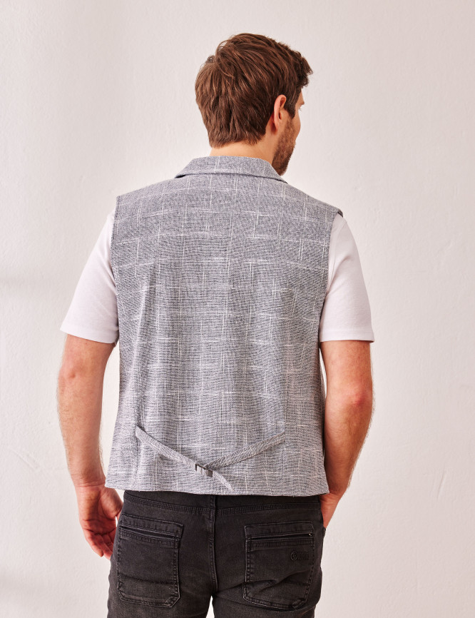 Model Back View