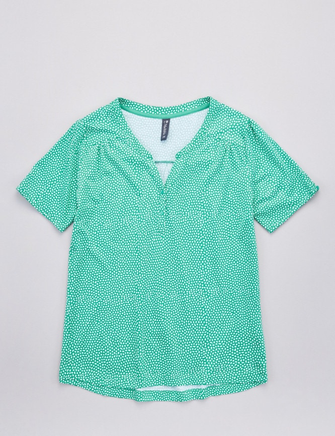 Laid Goods Front View