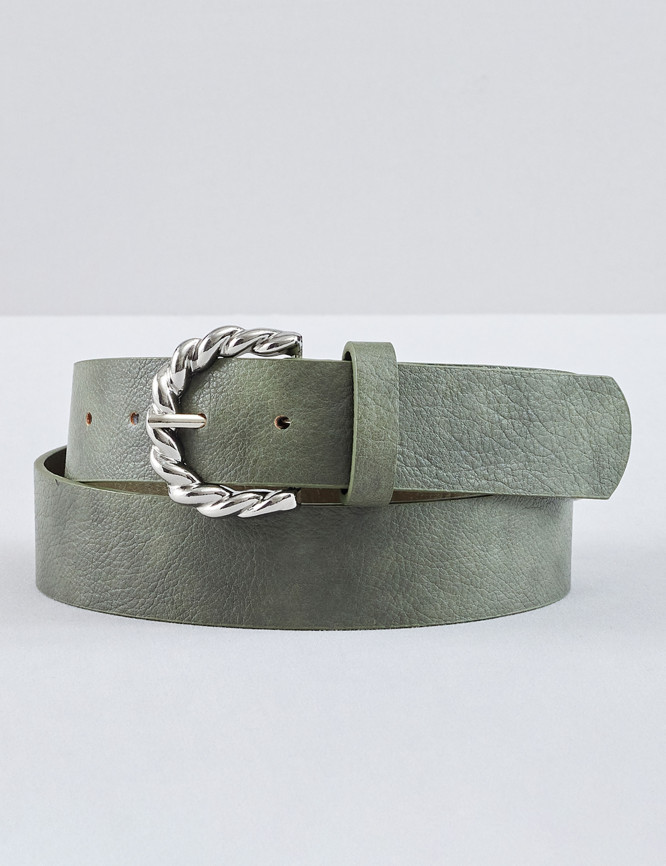 Laid Goods Front View