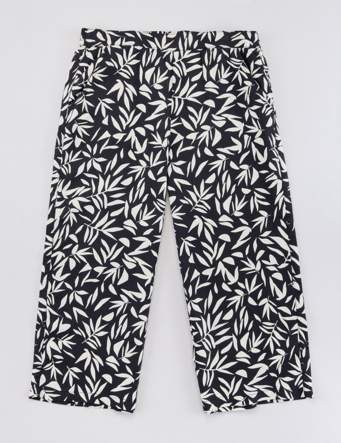 Laid Goods Front View