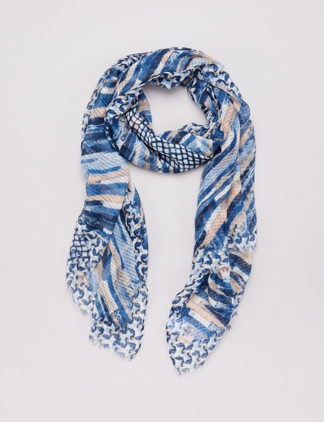 Laid Goods Front View