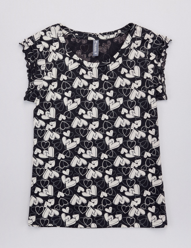 Laid Goods Front View